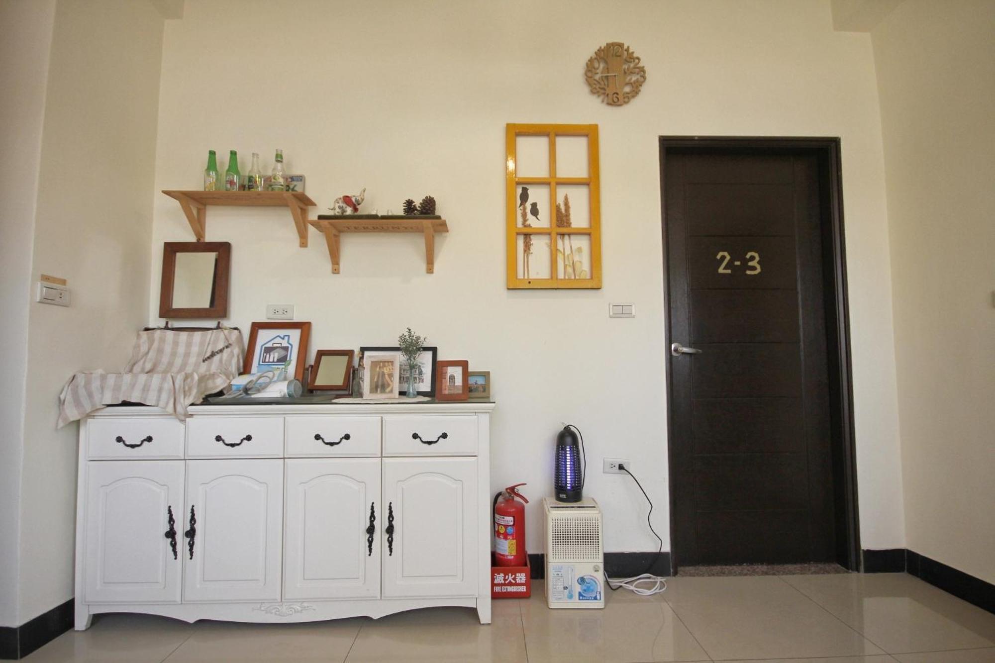 Happy Tree Hostel Jinning Екстериор снимка