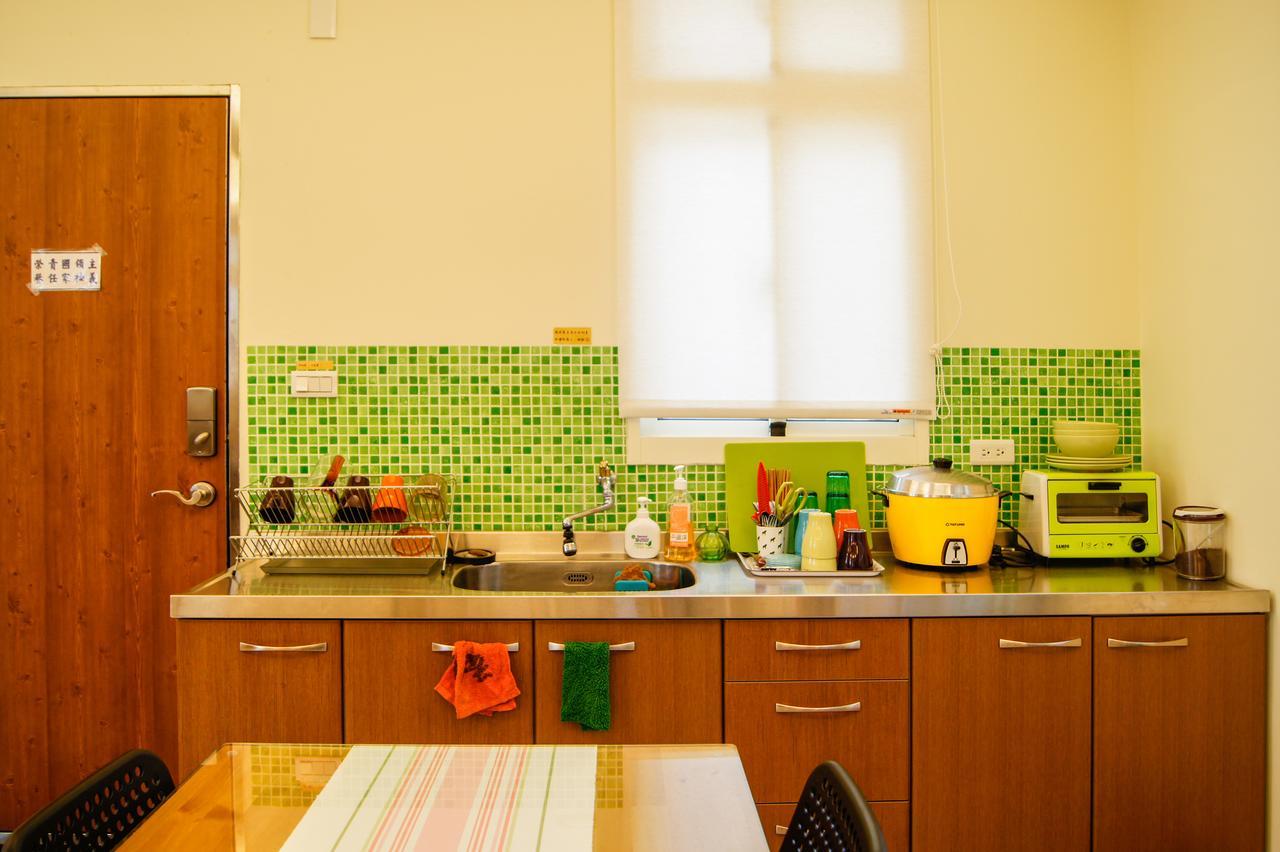 Happy Tree Hostel Jinning Екстериор снимка